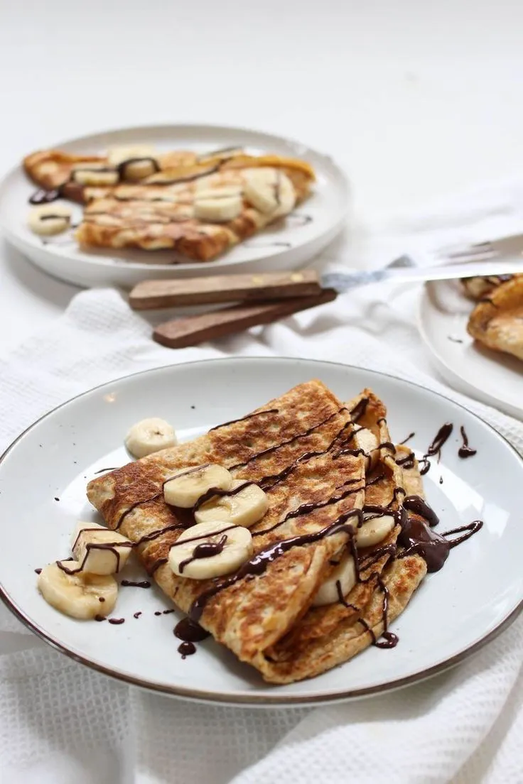 Crêpes à la banane et filet de chocolat